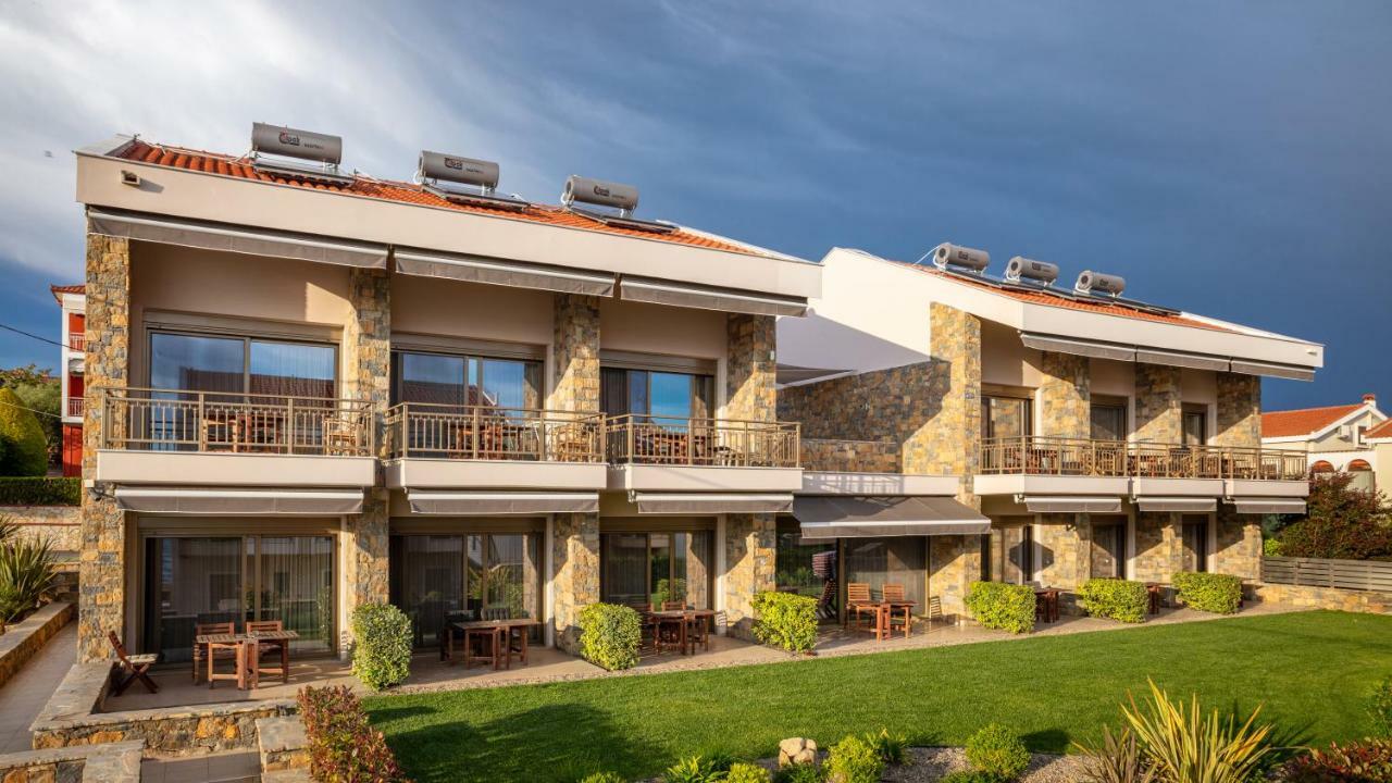 Royalty Suites Seaside Νικήτη Εξωτερικό φωτογραφία