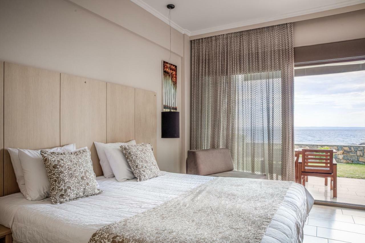 Royalty Suites Seaside Νικήτη Εξωτερικό φωτογραφία