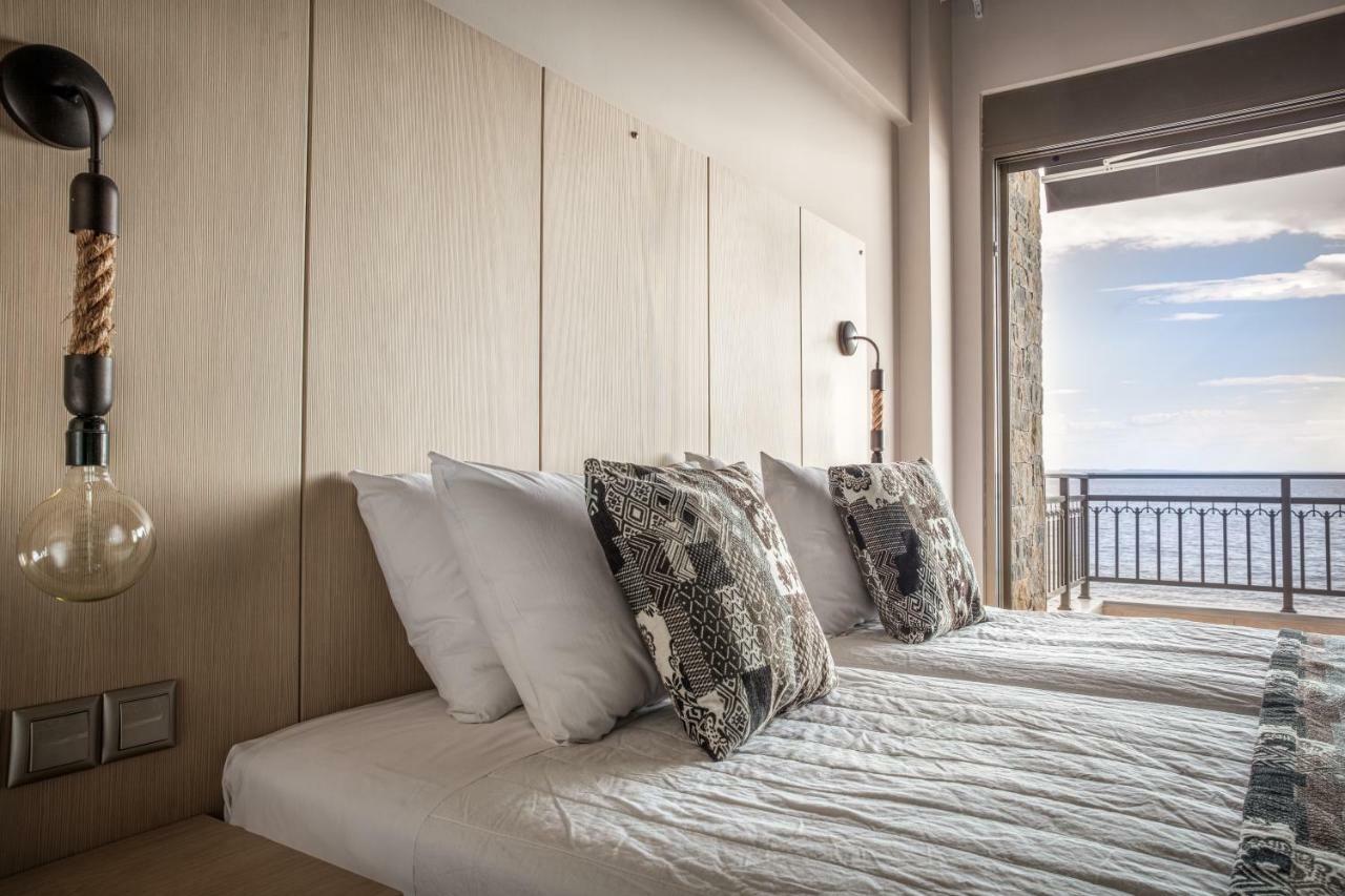 Royalty Suites Seaside Νικήτη Εξωτερικό φωτογραφία