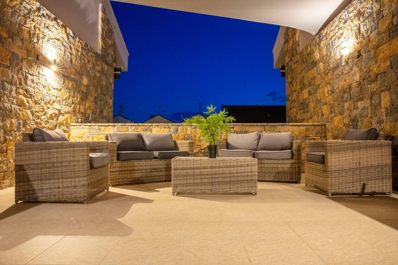 Royalty Suites Seaside Νικήτη Εξωτερικό φωτογραφία