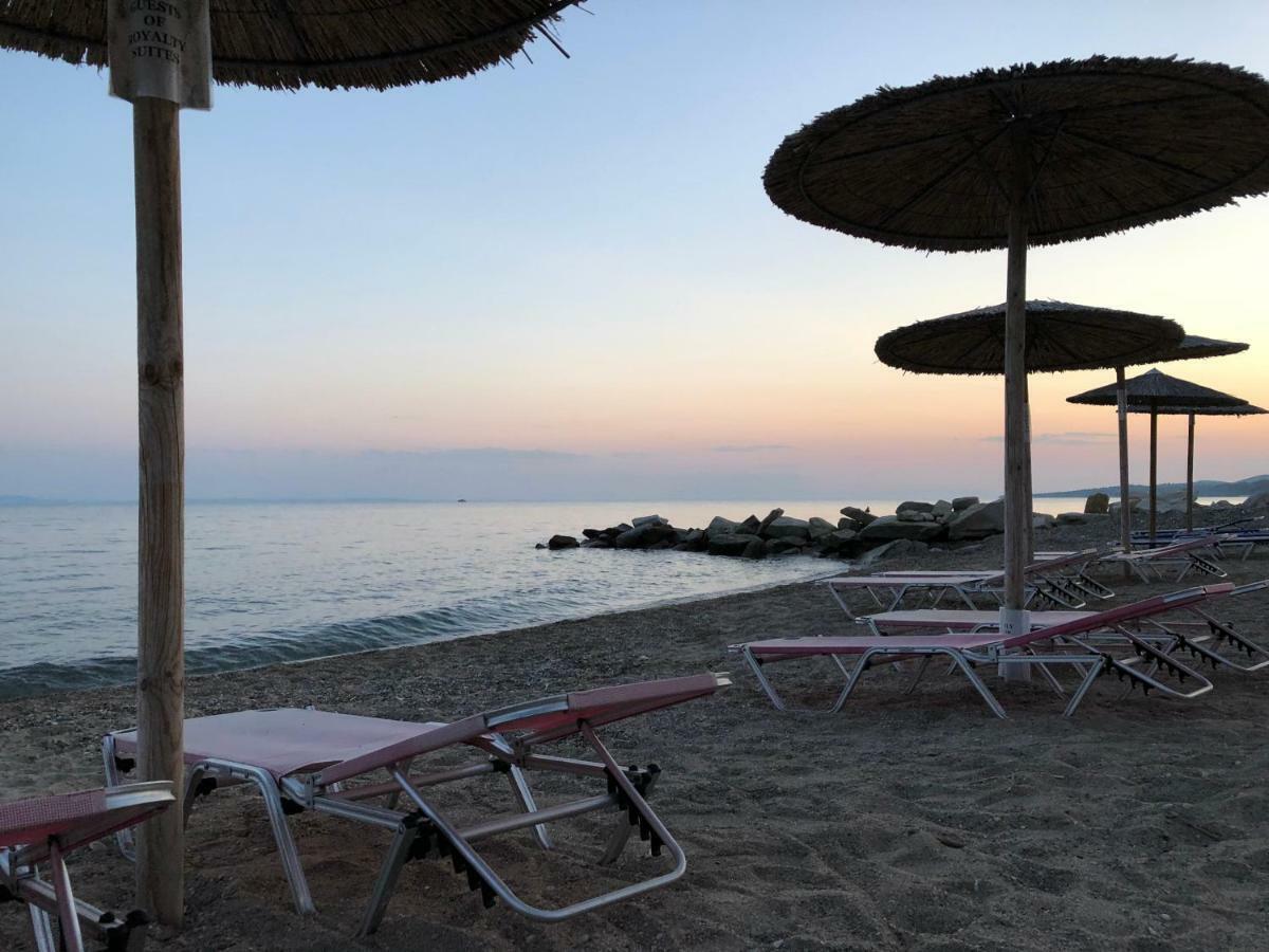 Royalty Suites Seaside Νικήτη Εξωτερικό φωτογραφία