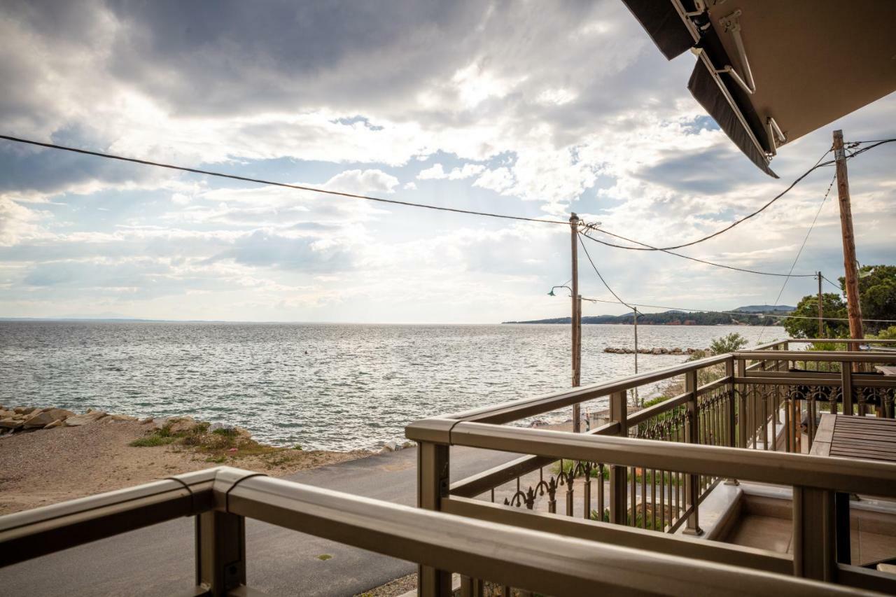 Royalty Suites Seaside Νικήτη Εξωτερικό φωτογραφία