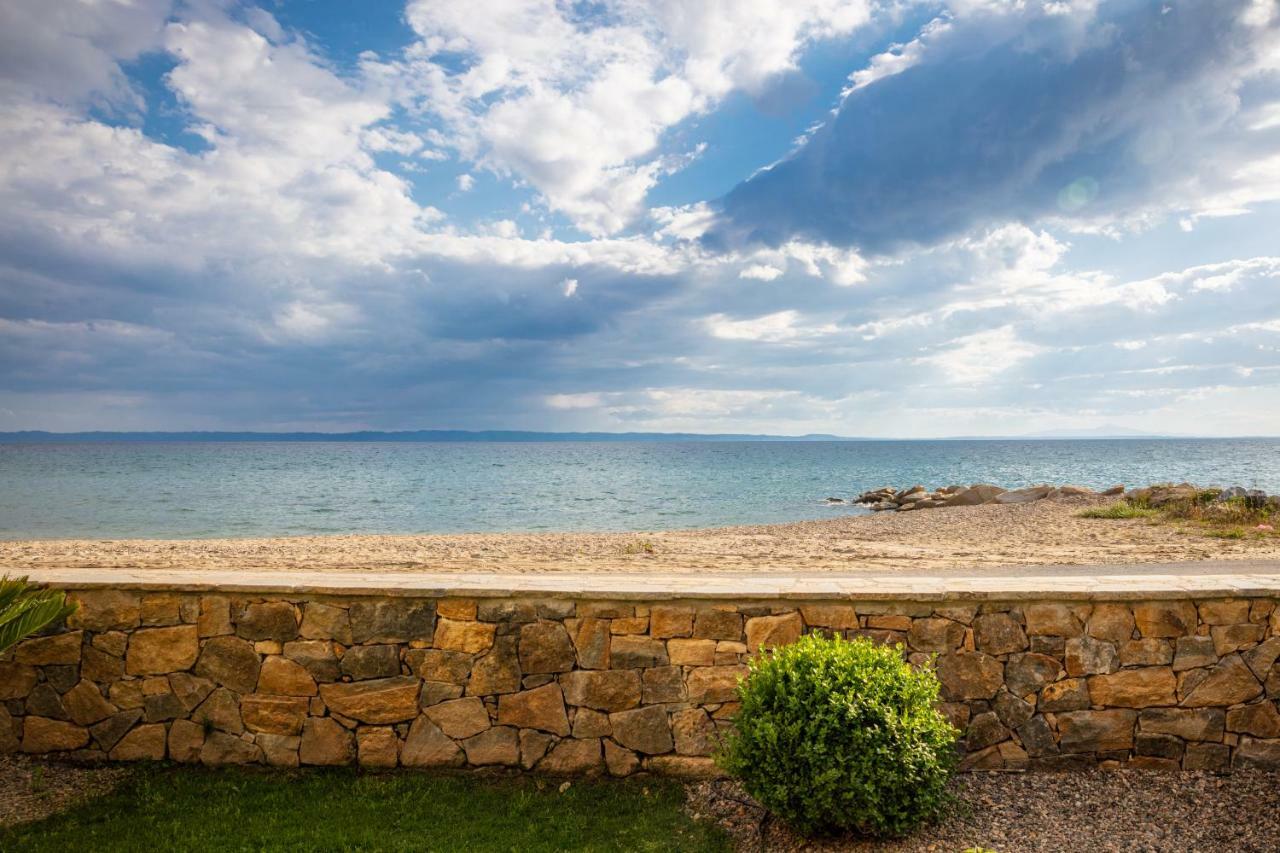 Royalty Suites Seaside Νικήτη Εξωτερικό φωτογραφία