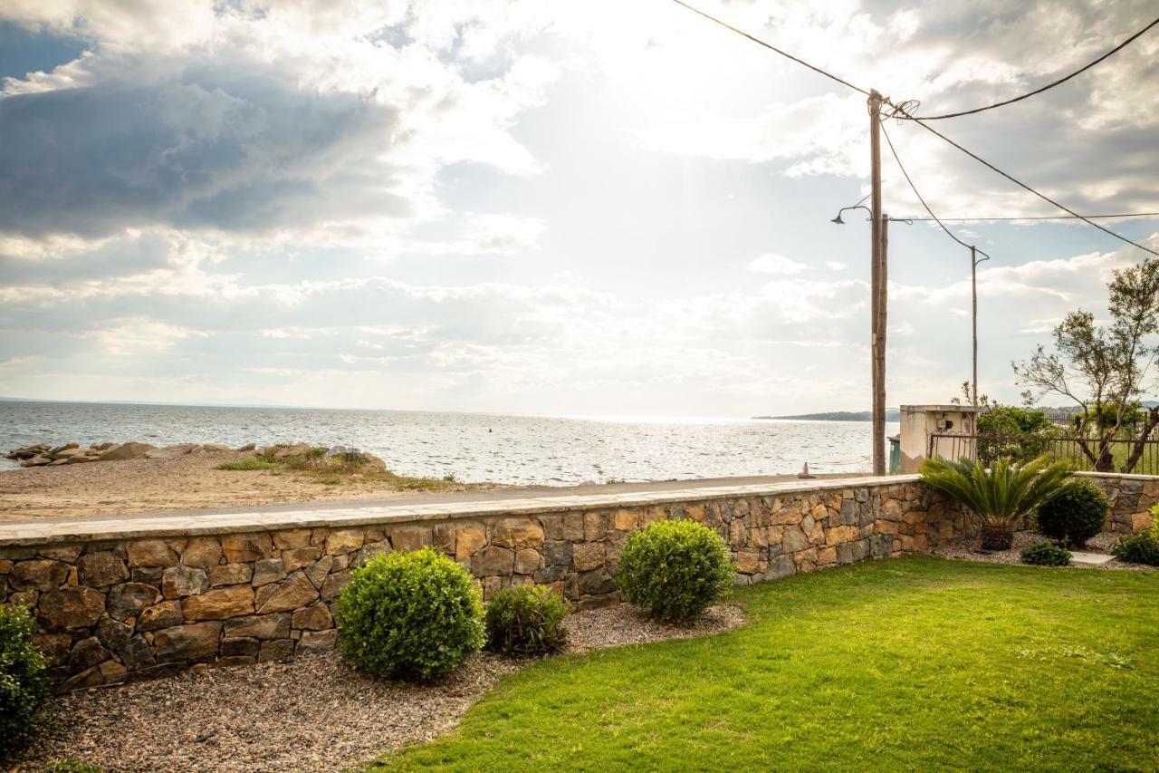 Royalty Suites Seaside Νικήτη Εξωτερικό φωτογραφία