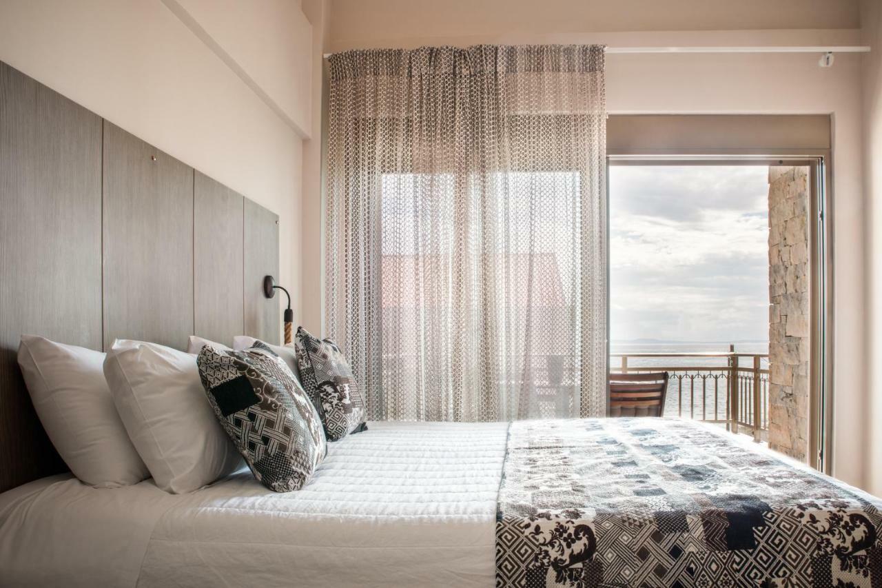 Royalty Suites Seaside Νικήτη Εξωτερικό φωτογραφία